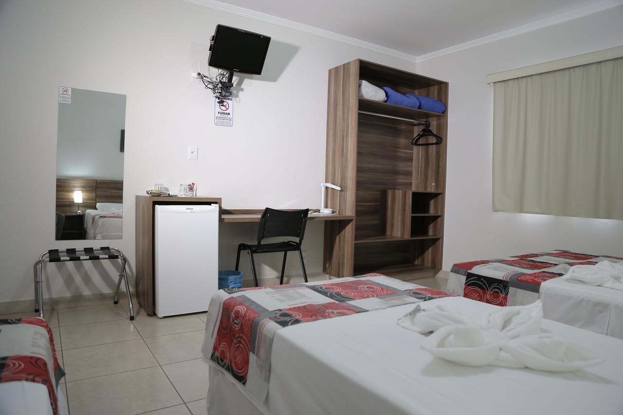 Beira Lago Palace Hotel Morrinhos  Eksteriør billede