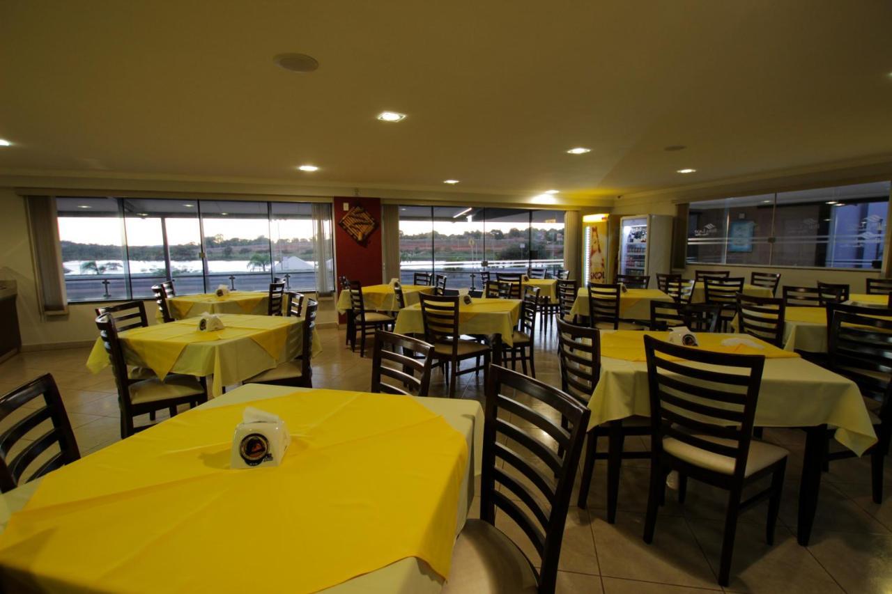 Beira Lago Palace Hotel Morrinhos  Eksteriør billede