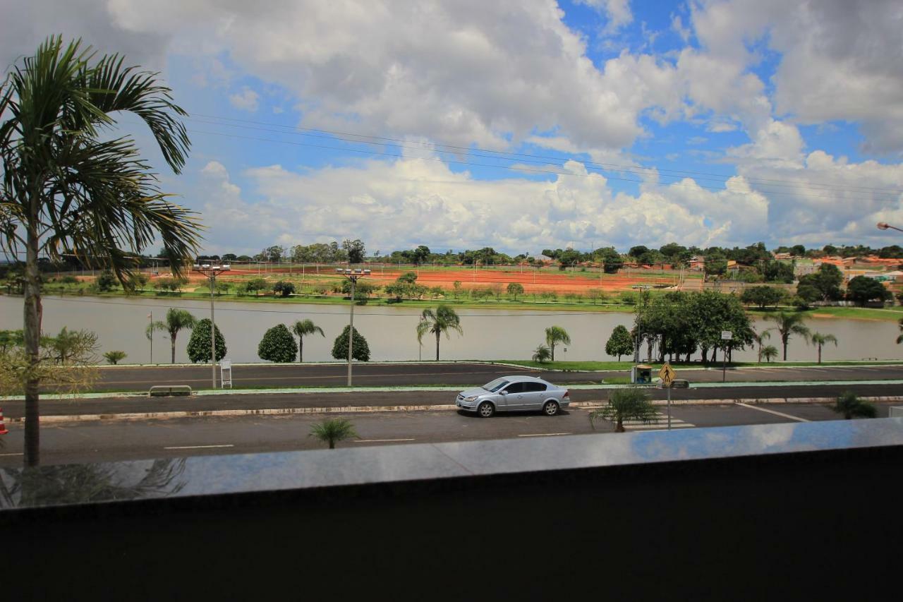 Beira Lago Palace Hotel Morrinhos  Eksteriør billede