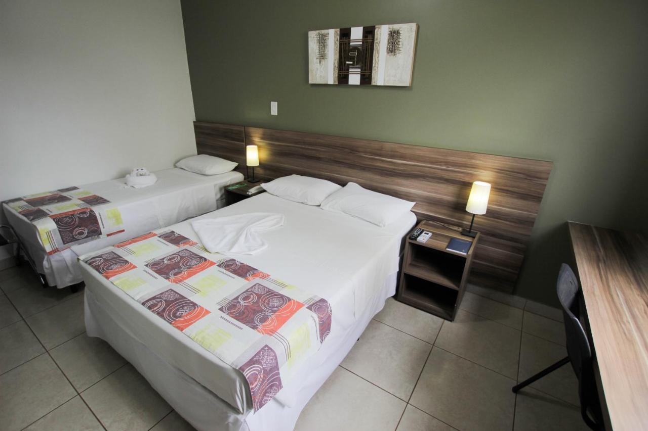 Beira Lago Palace Hotel Morrinhos  Eksteriør billede